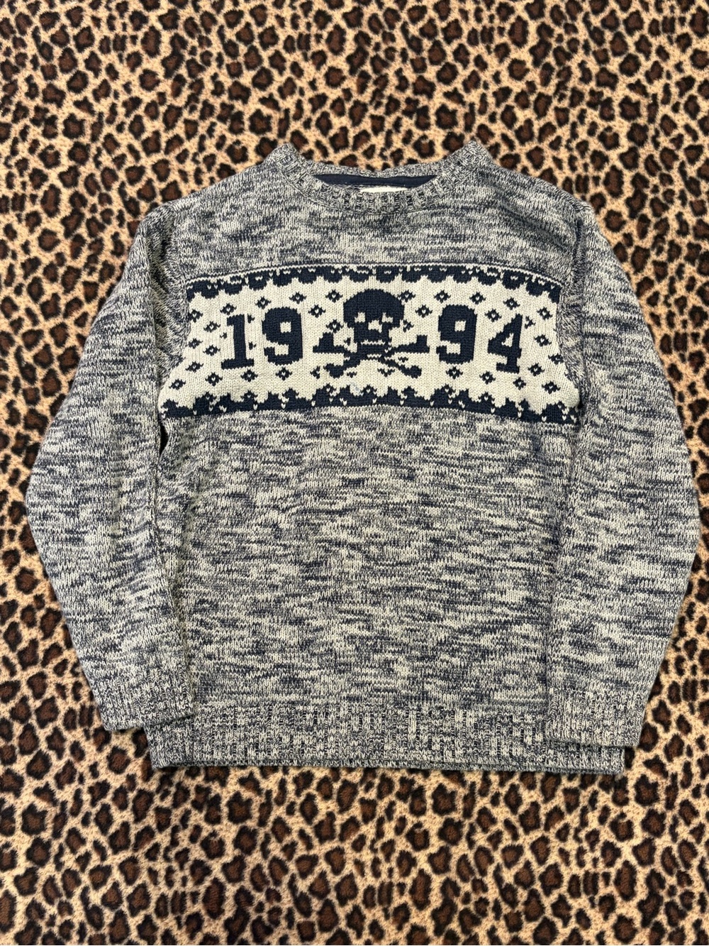 Y2K old navy skull sweater